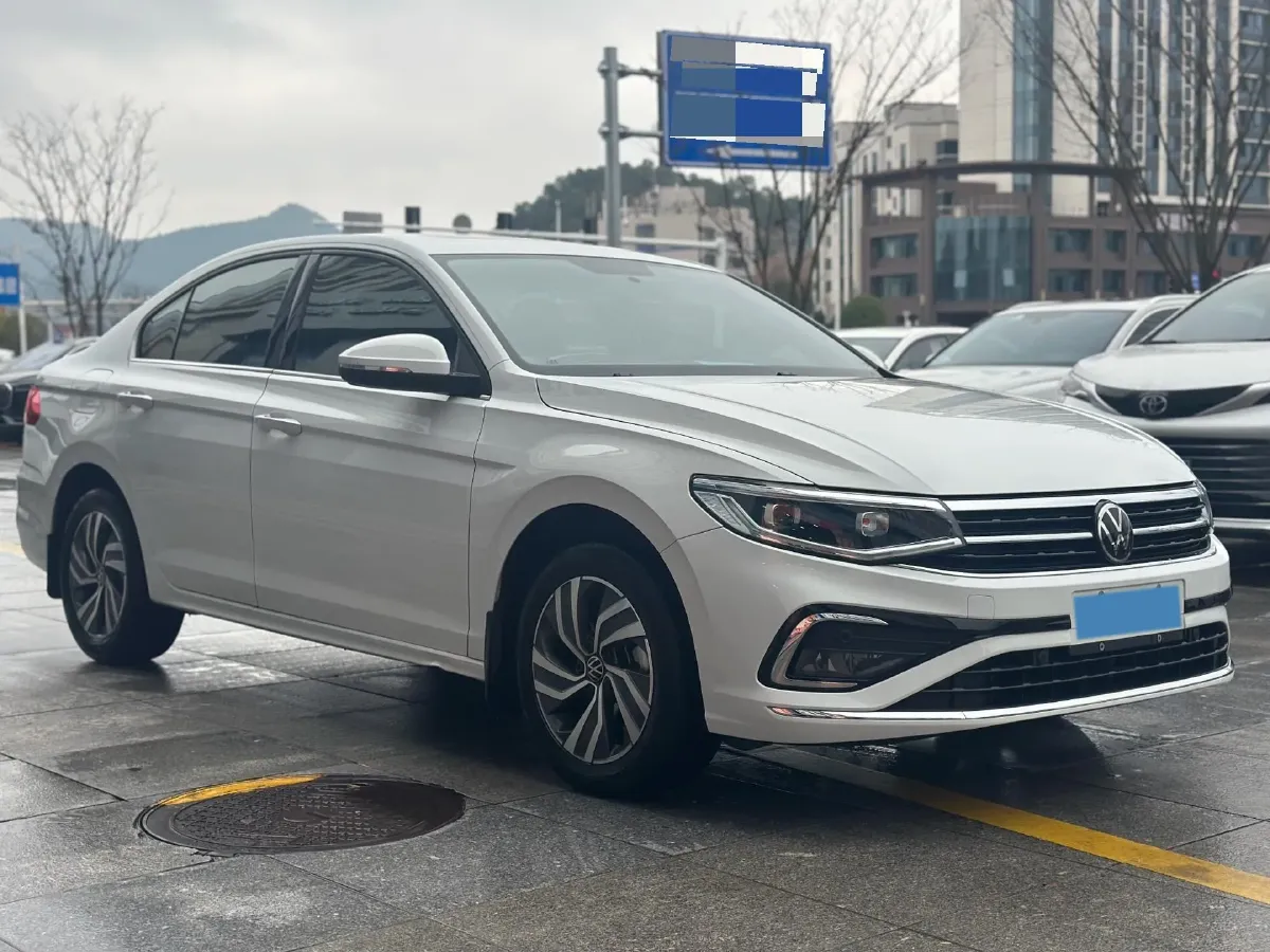 2024 Volkswagen Bora 1.4T 150HP L4 7DCT,autocango,china used car exporter,china ev exporter,chinese used car exporter,chinese used ev exporter