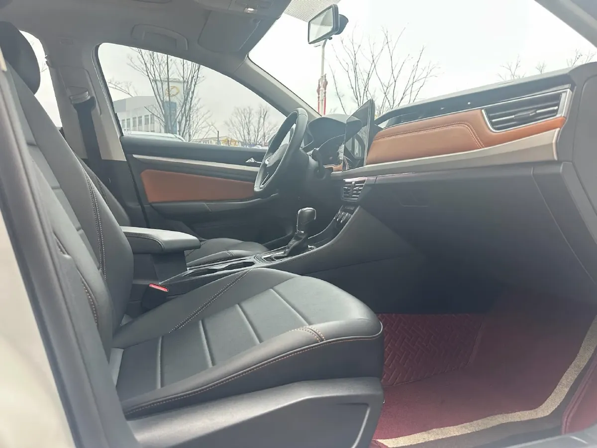 2024 Volkswagen Bora 1.4T 150HP L4 7DCT,autocango,china used car exporter,china ev exporter,chinese used car exporter,chinese used ev exporter