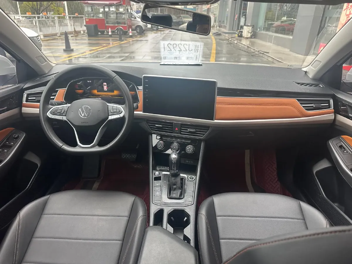 2024 Volkswagen Bora 1.4T 150HP L4 7DCT,autocango,china used car exporter,china ev exporter,chinese used car exporter,chinese used ev exporter