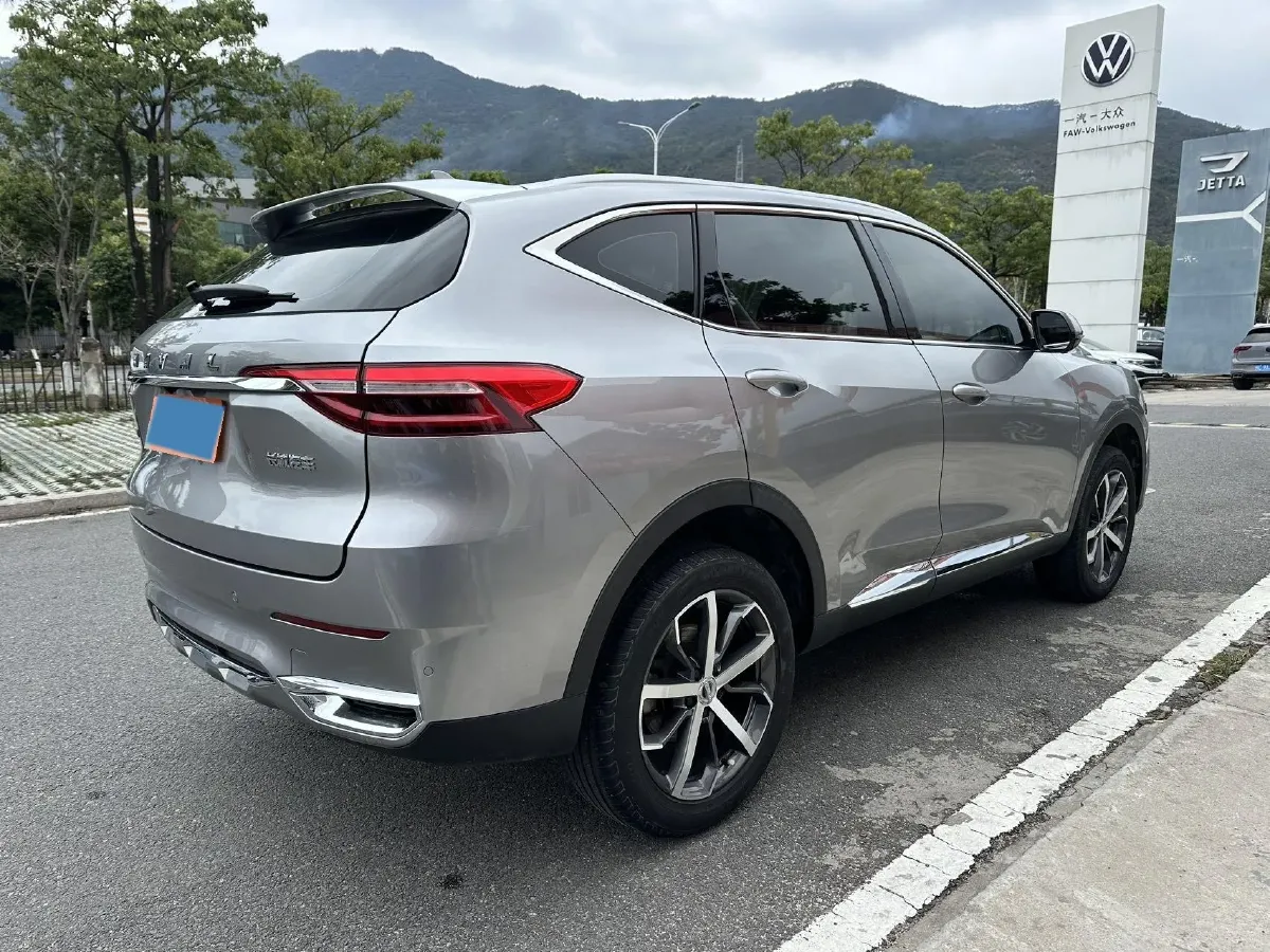2020 Haval F7 1.5T 169HP L4 7DCT,autocango,china used car exporter,china ev exporter,chinese used car exporter,chinese used ev exporter