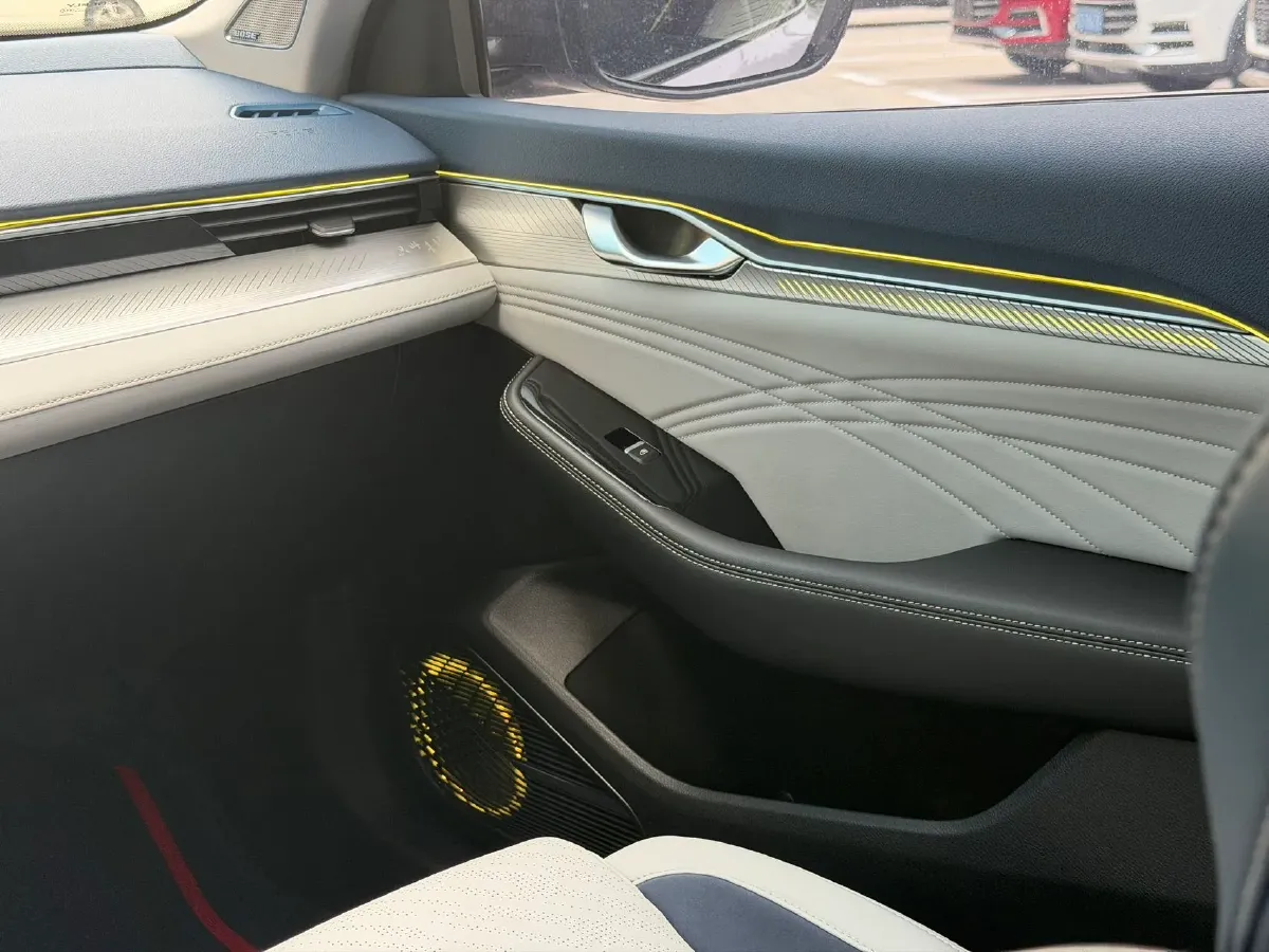 2023 Geely Preface 2.0T 190HP L4 7DCT,autocango,china used car exporter,china ev exporter,chinese used car exporter,chinese used ev exporter