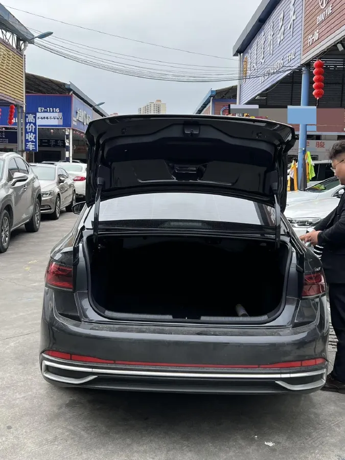 2023 Volkswagen Sagitar 1.5T 160HP L4 7DCT,autocango,china used car exporter,china ev exporter,chinese used car exporter,chinese used ev exporter