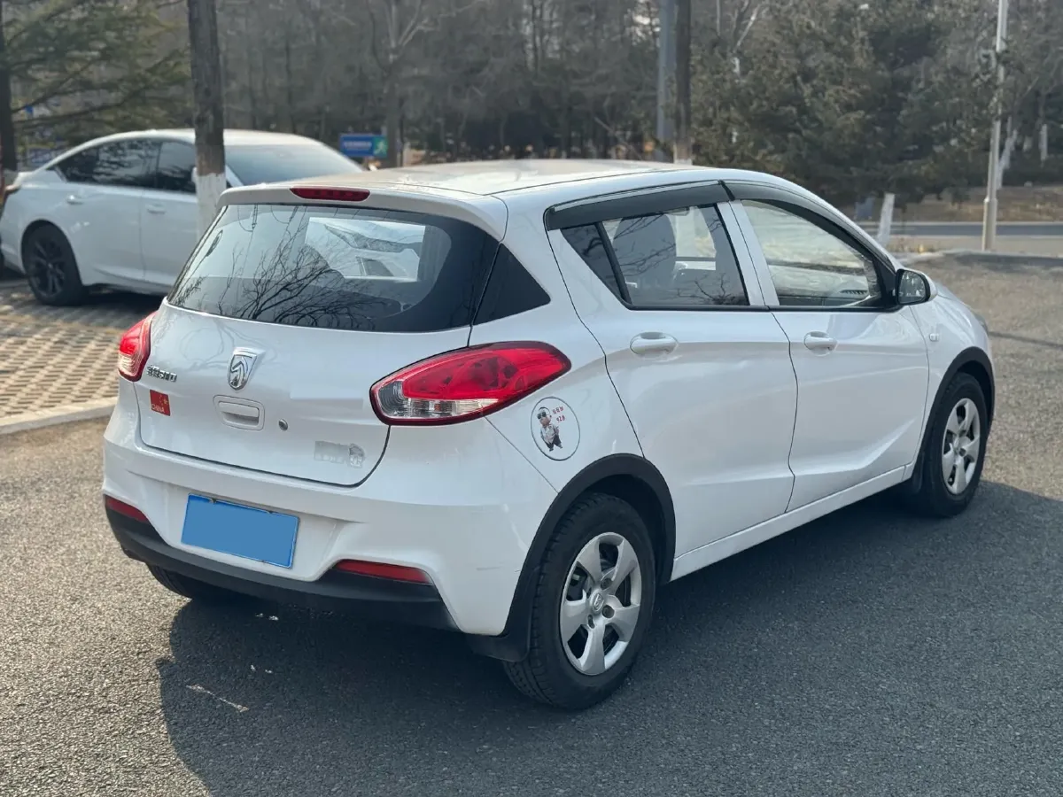 2016 BaoJun 310 1.2L 82HP L4 5MT,autocango,china used car exporter,china ev exporter,chinese used car exporter,chinese used ev exporter