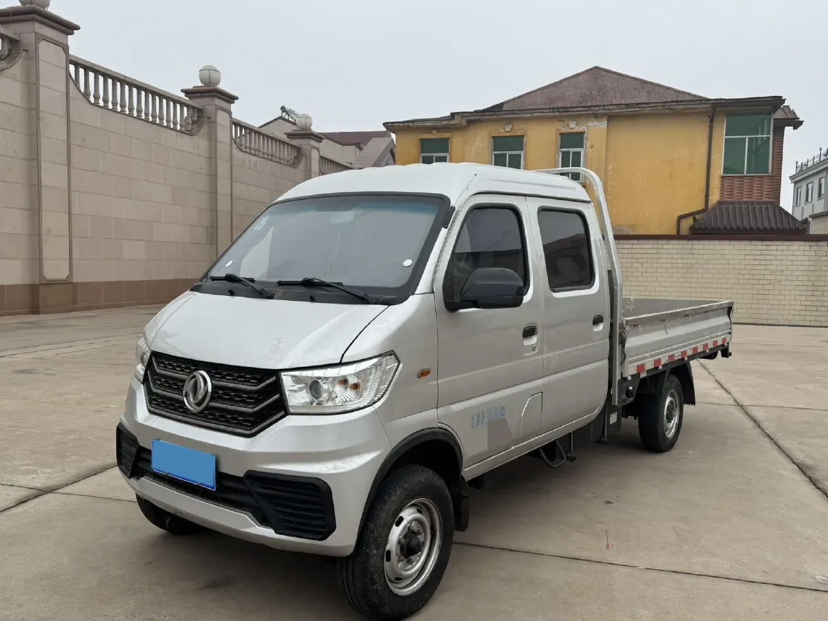 2023 DongFeng DFSK D71 1.6L 122HP L4 5MT,autocango,china used car exporter,china ev exporter,chinese used car exporter,chinese used ev exporter