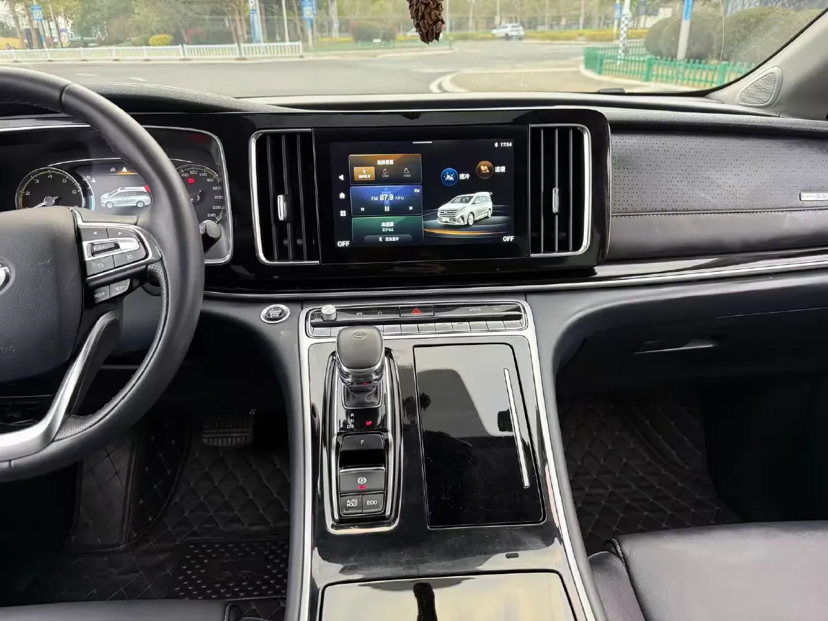 2021 GAC Trumpchi M8 2.0T 252HP L4 8AT,autocango,china used car exporter,china ev exporter,chinese used car exporter,chinese used ev exporter