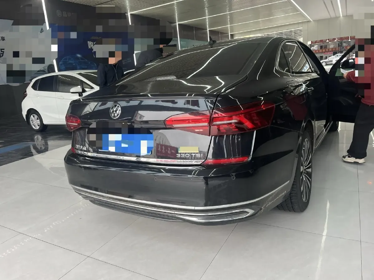 2021 Volkswagen Passat 2.0T 186HP L4 7DCT,autocango,china used car exporter,china ev exporter,chinese used car exporter,chinese used ev exporter