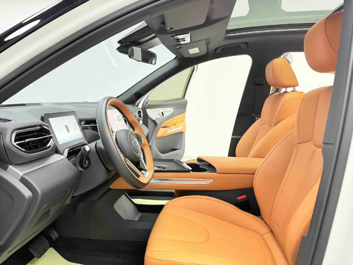 2025 Bestune YueYi 07 1.5T 150HP L4 1DHT PHEV,autocango,china used car exporter,china ev exporter,chinese used car exporter,chinese used ev exporter