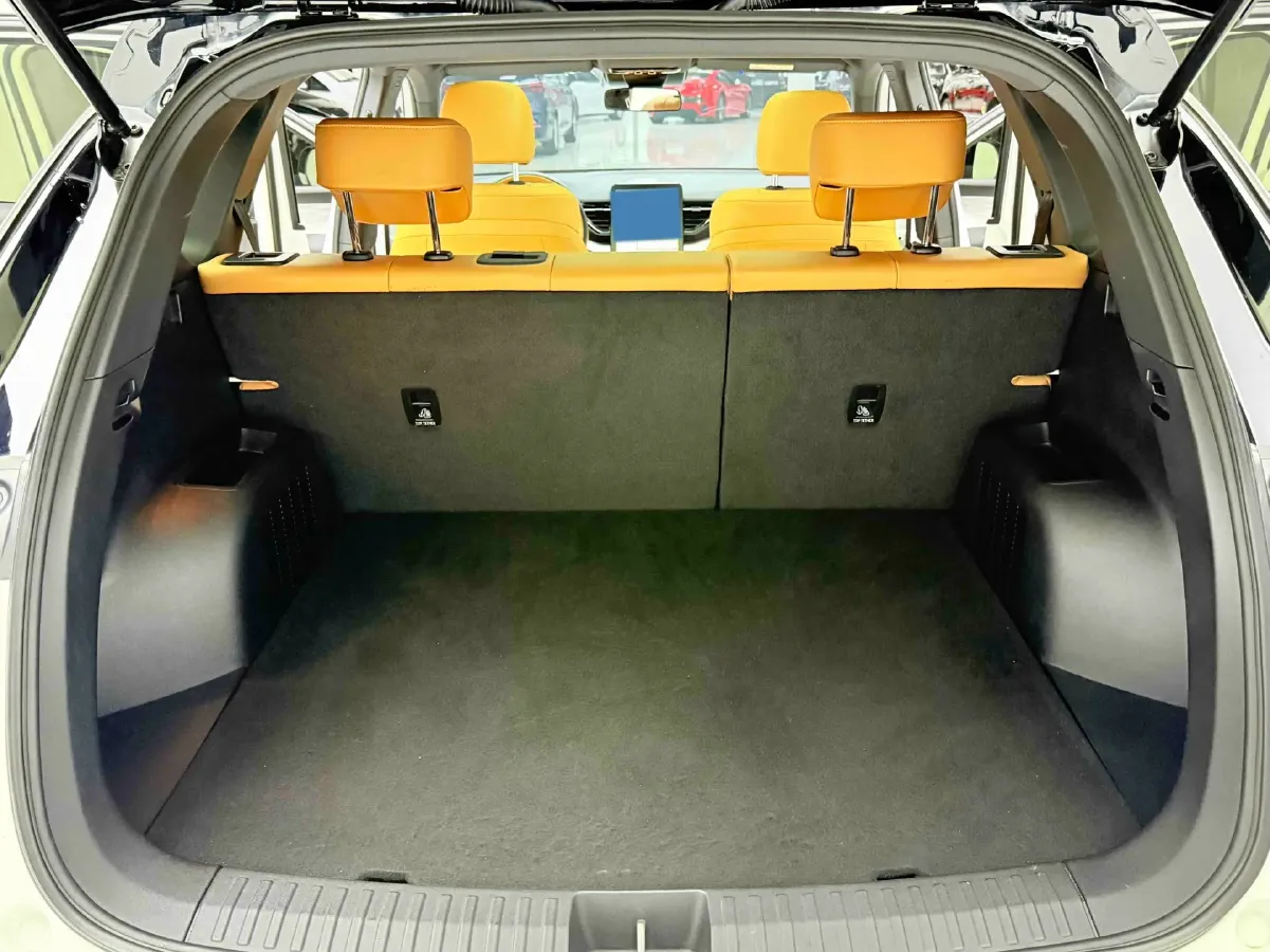 2025 Bestune YueYi 07 1.5T 150HP L4 1DHT PHEV,autocango,china used car exporter,china ev exporter,chinese used car exporter,chinese used ev exporter