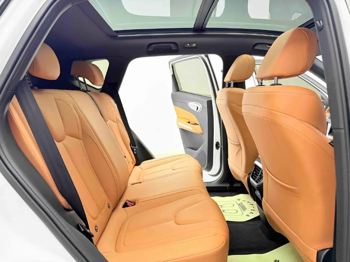 2025 Bestune YueYi 07 1.5T 150HP L4 1DHT PHEV,autocango,china used car exporter,china ev exporter,chinese used car exporter,chinese used ev exporter