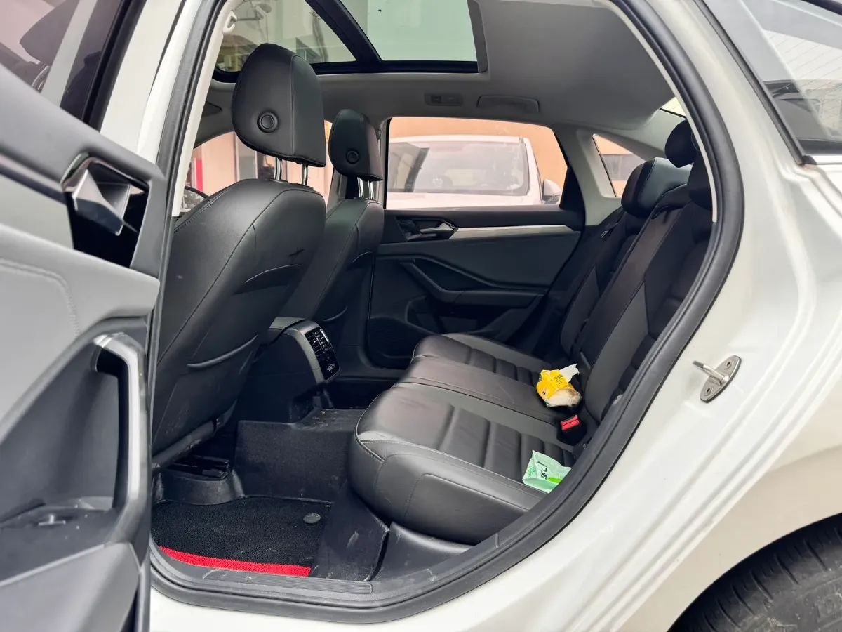 2021 Volkswagen Sagitar 1.4T 150HP L4 7DCT,autocango,china used car exporter,china ev exporter,chinese used car exporter,chinese used ev exporter