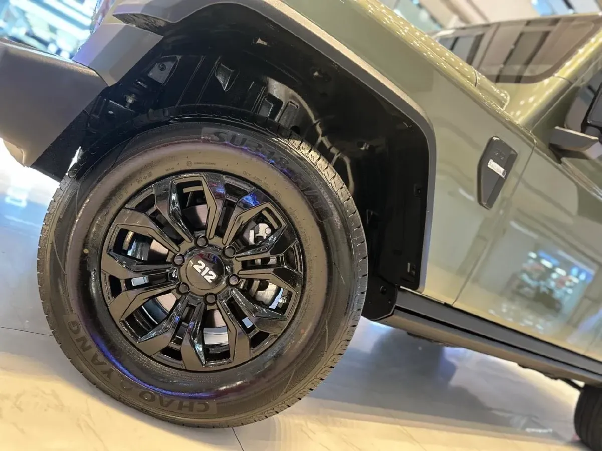 2024 212 212 T01 2.0T 252HP L4 8AT,autocango,china used car exporter,china ev exporter,chinese used car exporter,chinese used ev exporter