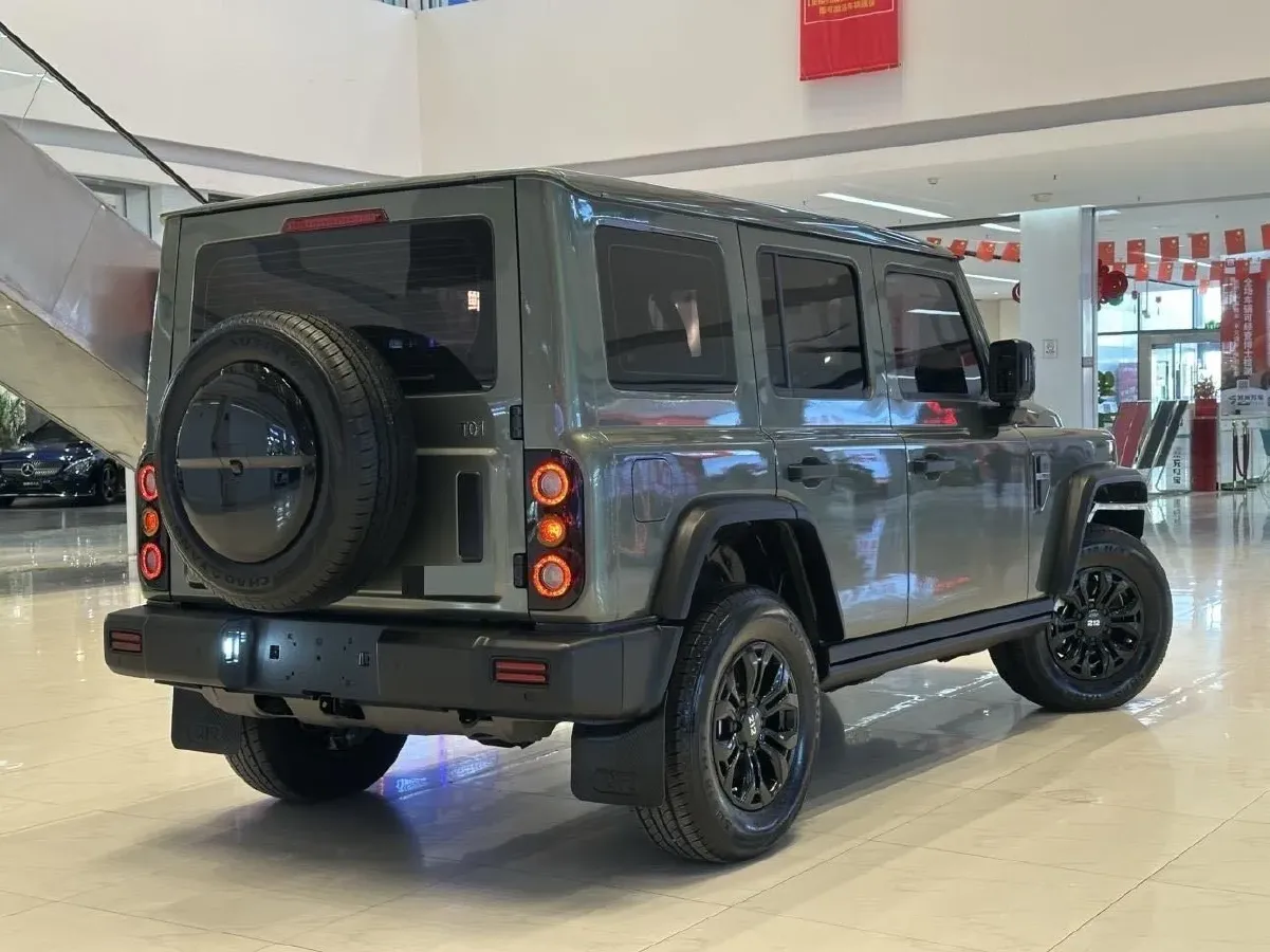 2024 212 212 T01 2.0T 252HP L4 8AT,autocango,china used car exporter,china ev exporter,chinese used car exporter,chinese used ev exporter