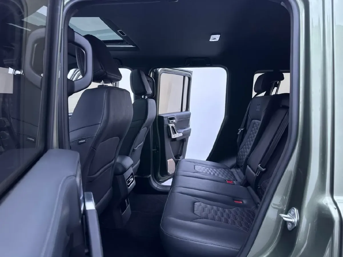 2024 212 212 T01 2.0T 252HP L4 8AT,autocango,china used car exporter,china ev exporter,chinese used car exporter,chinese used ev exporter