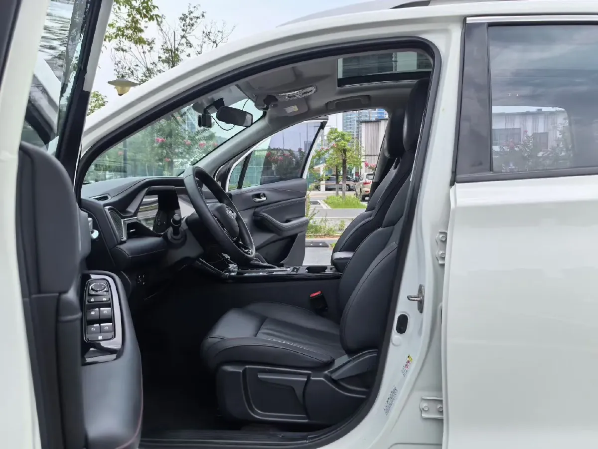 2020 GAC Trumpchi GS4 1.5T 169HP L4 6AT,autocango,china used car exporter,china ev exporter,chinese used car exporter,chinese used ev exporter