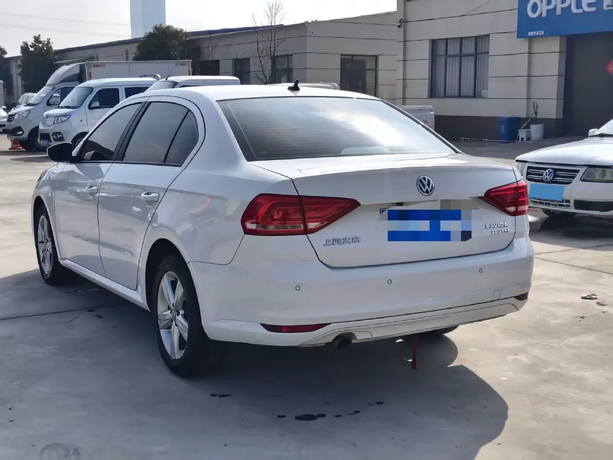 2017 Volkswagen Lavida 1.6L 110HP L4 6AT,autocango,china used car exporter,china ev exporter,chinese used car exporter,chinese used ev exporter