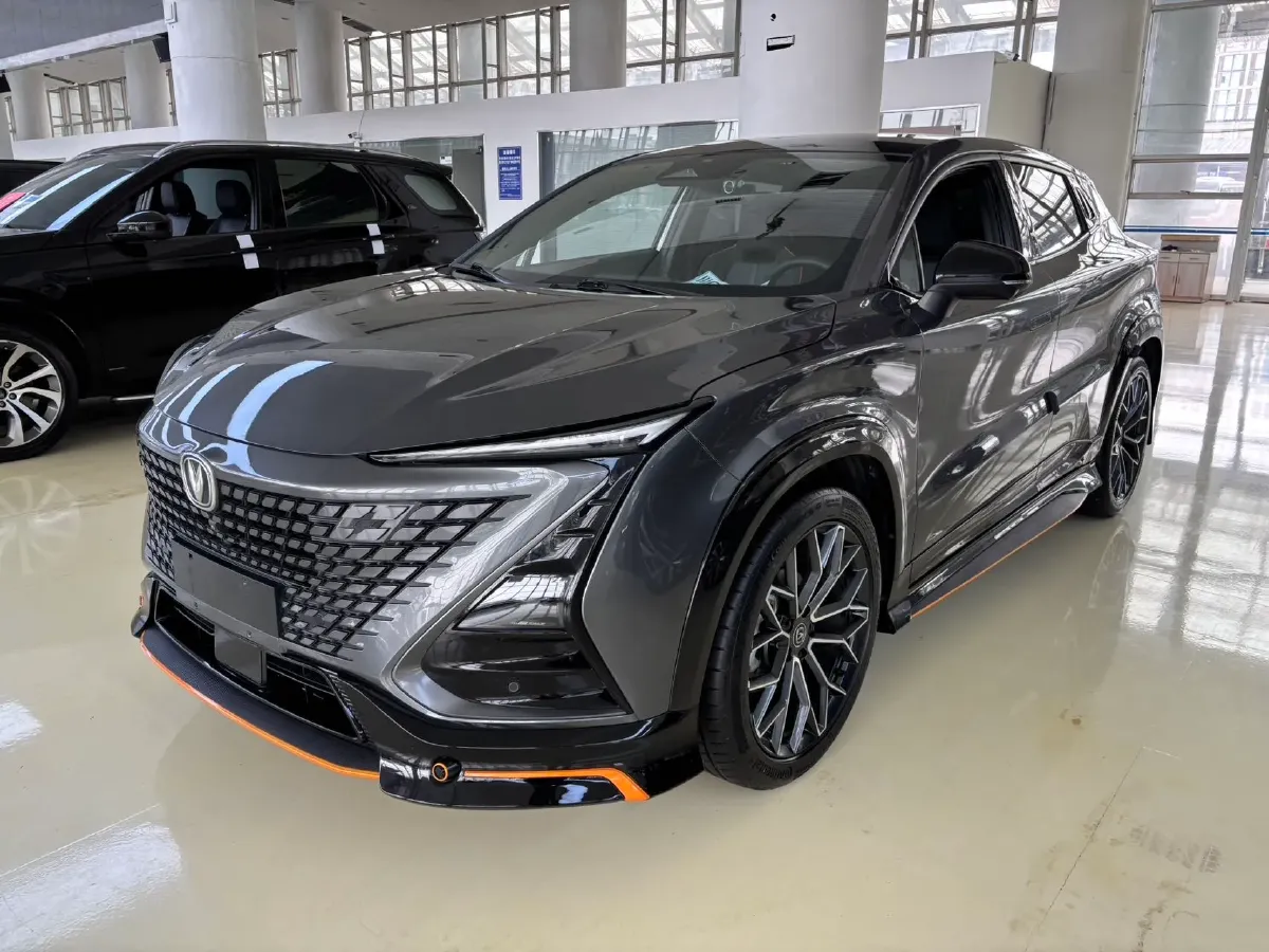 2022 ChangAn UNI-T 1.5T 188HP L4 7DCT,autocango,china used car exporter,china ev exporter,chinese used car exporter,chinese used ev exporter