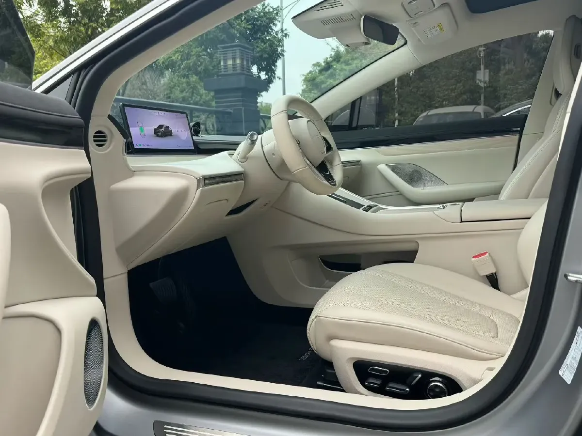 2024 Luxeed S7 BEV 82KWH,autocango,china used car exporter,china ev exporter,chinese used car exporter,chinese used ev exporter