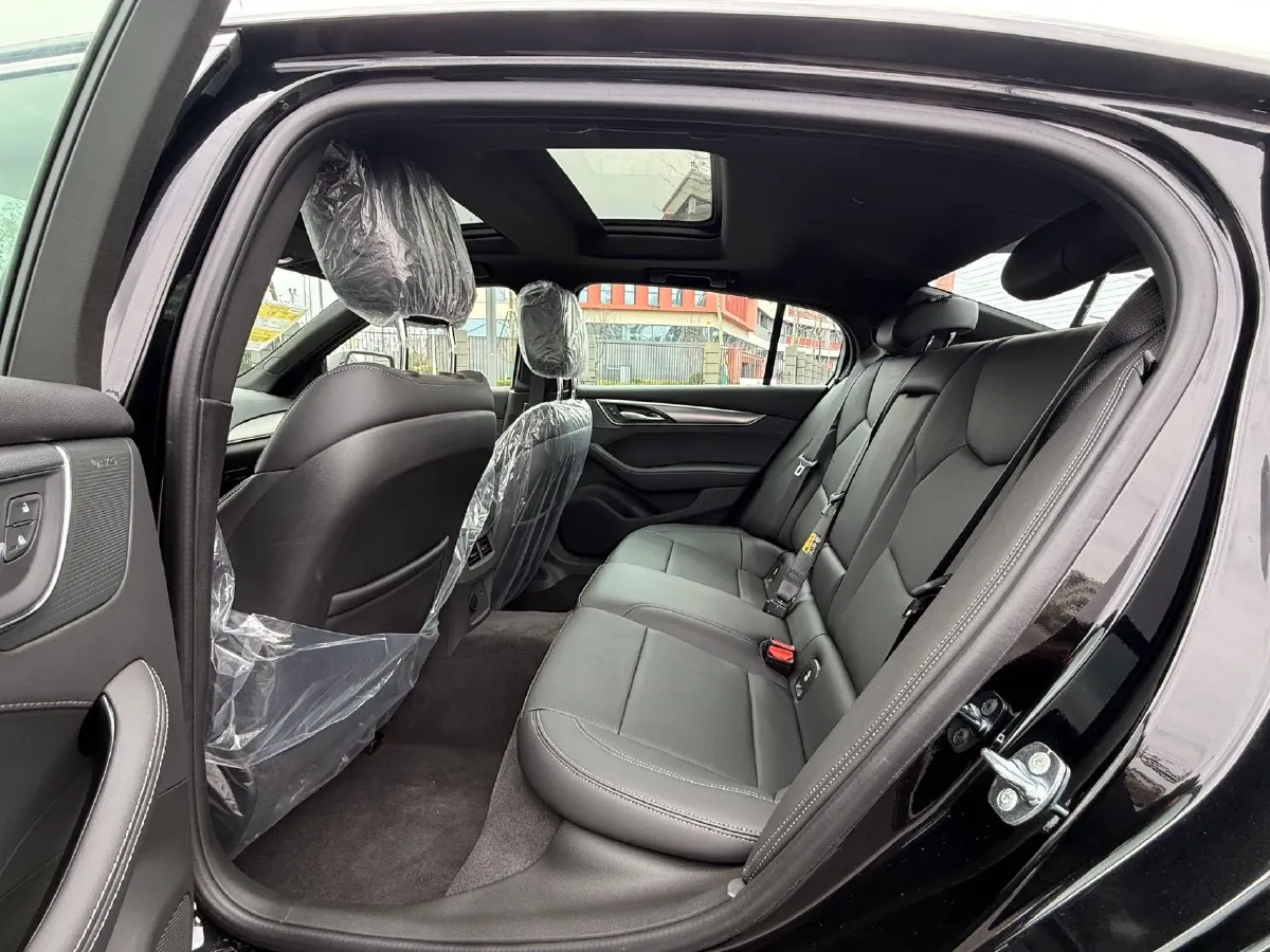 2024 Cadillac CT5 2.0T 237HP L4 10AT,autocango,china used car exporter,china ev exporter,chinese used car exporter,chinese used ev exporter