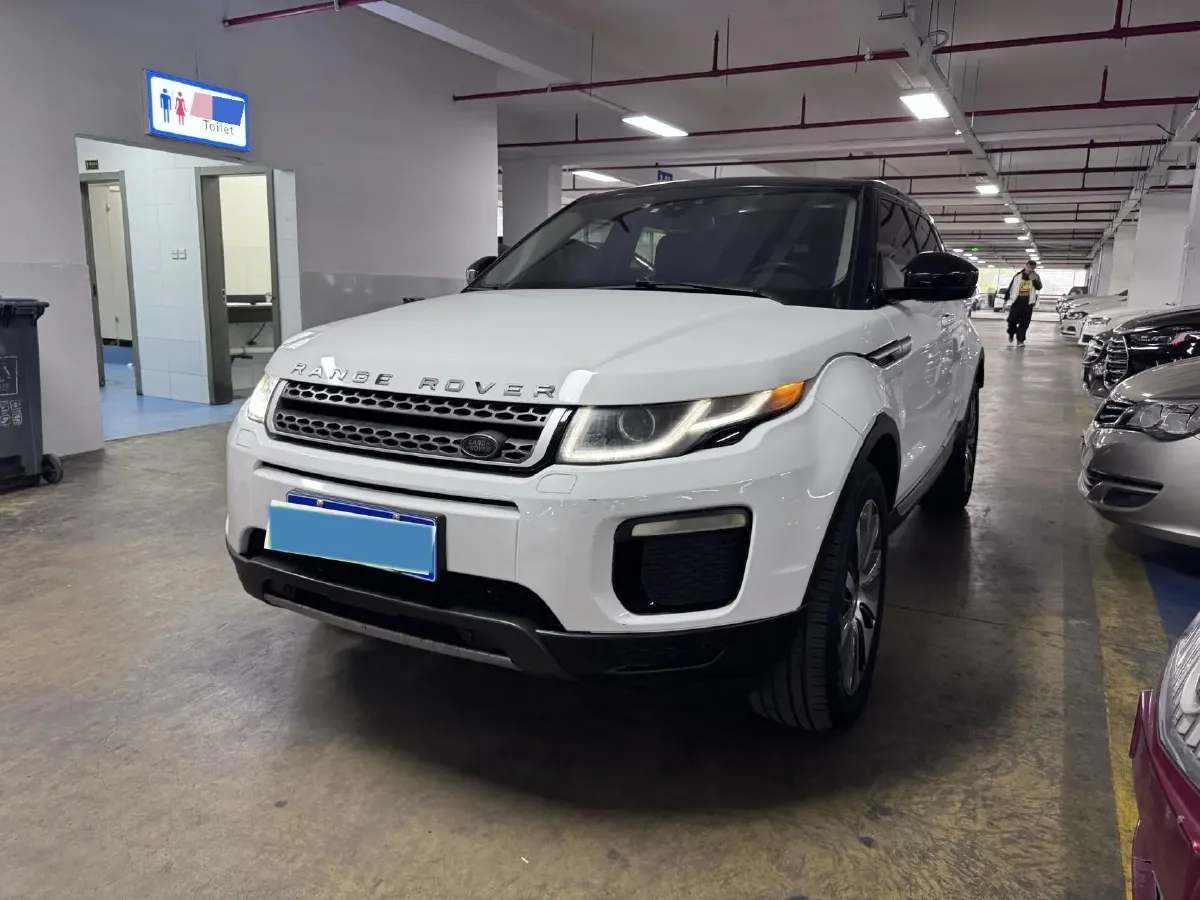 2018 Land Rover Range Rover Evoque 2.0T 241HP L4 9AT,autocango,china used car exporter,china ev exporter,chinese used car exporter,chinese used ev exporter