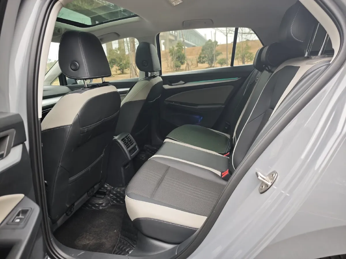 2021 Volkswagen Golf 1.4T 150HP L4 7DCT,autocango,china used car exporter,china ev exporter,chinese used car exporter,chinese used ev exporter