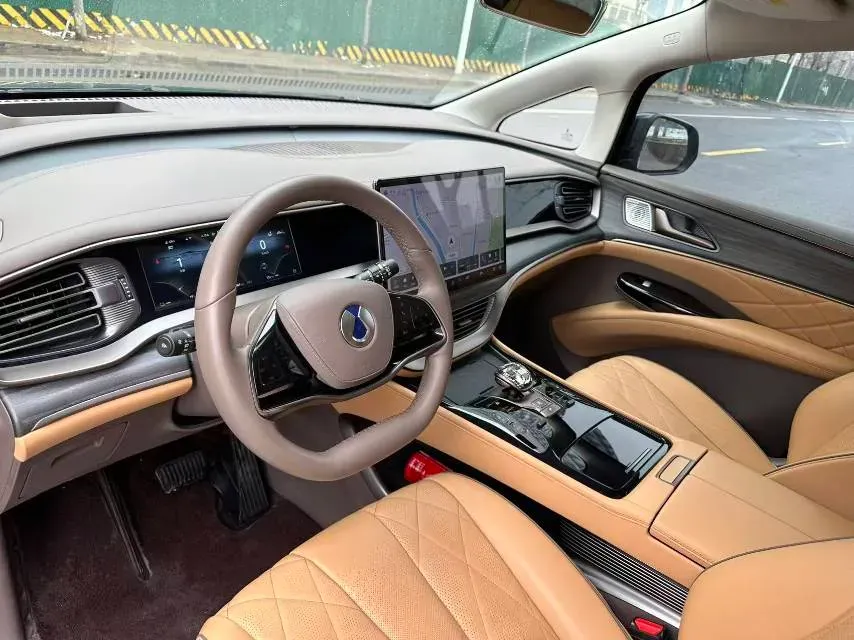 2022 Mercedes-Benz GLC Class 2.0T 197HP L4 9AT,autocango,china used car exporter,china ev exporter,chinese used car exporter,chinese used ev exporter