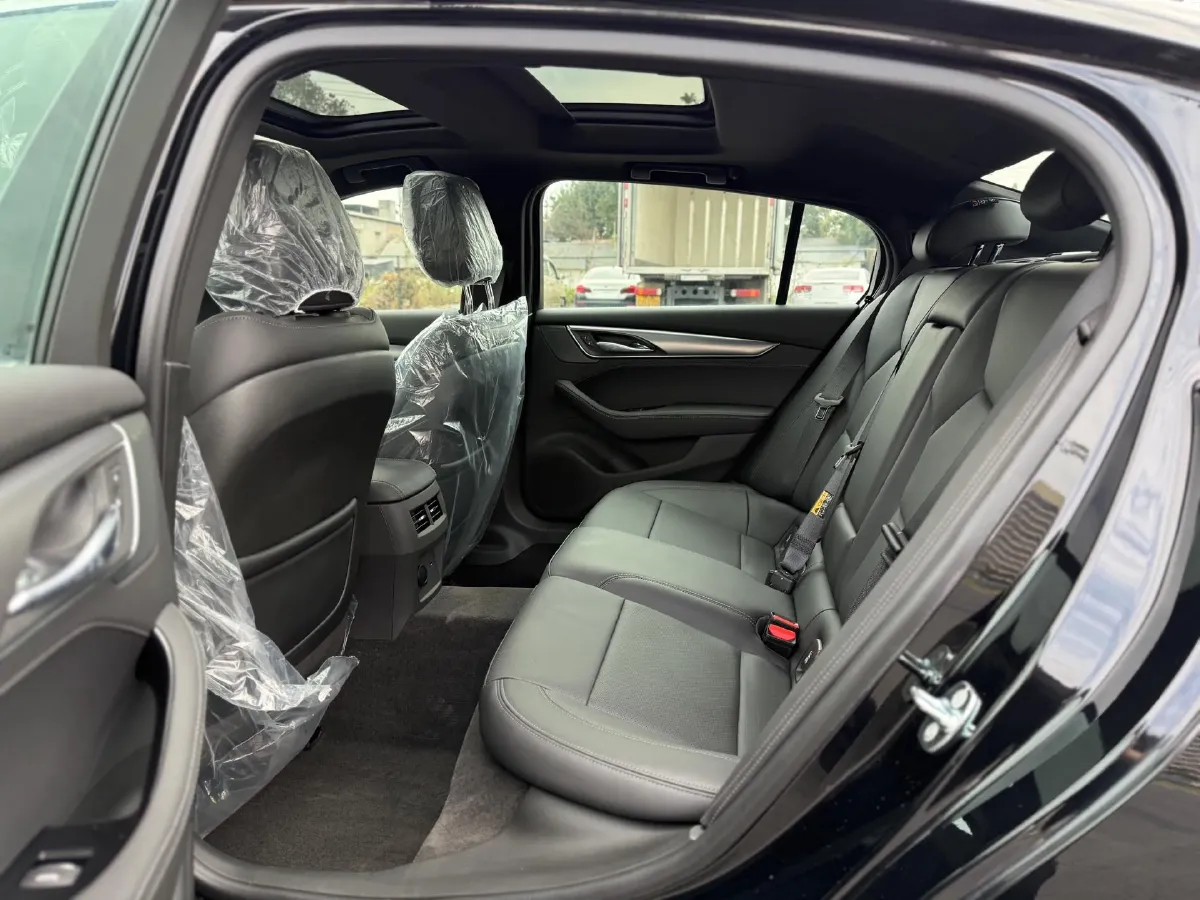 2024 Cadillac CT5 2.0T 237HP L4 10AT,autocango,china used car exporter,china ev exporter,chinese used car exporter,chinese used ev exporter