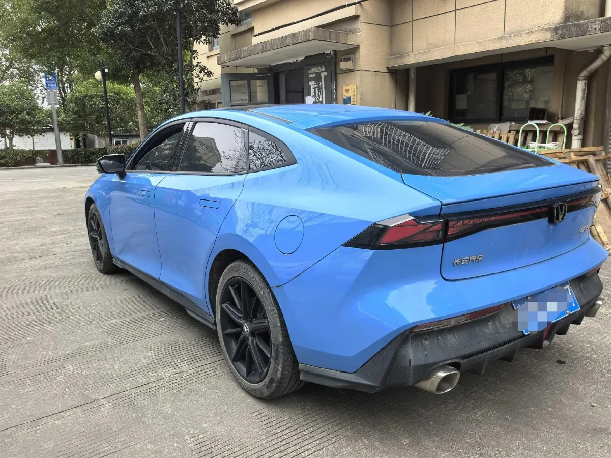 2022 ChangAn UNI-V 1.5T 188HP L4 7DCT,autocango,china used car exporter,china ev exporter,chinese used car exporter,chinese used ev exporter