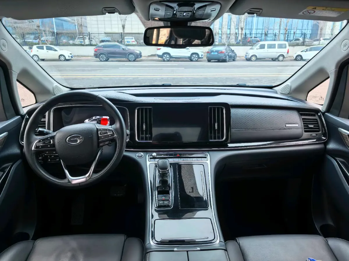 2021 GAC Trumpchi M8 2.0T 252HP L4 8AT,autocango,china used car exporter,china ev exporter,chinese used car exporter,chinese used ev exporter