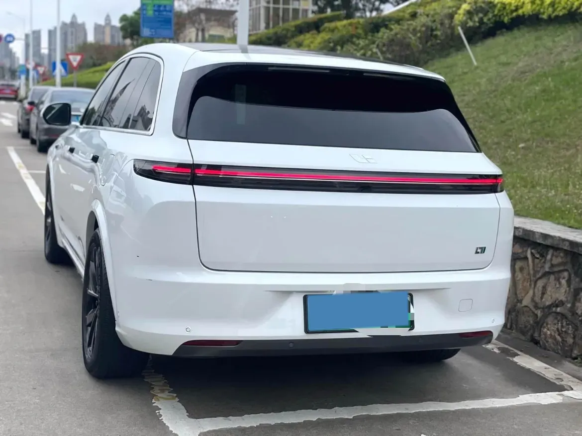 2023 Li L7 Range Extended 154HP REEV 40.9KWH,autocango,china used car exporter,china ev exporter,chinese used car exporter,chinese used ev exporter