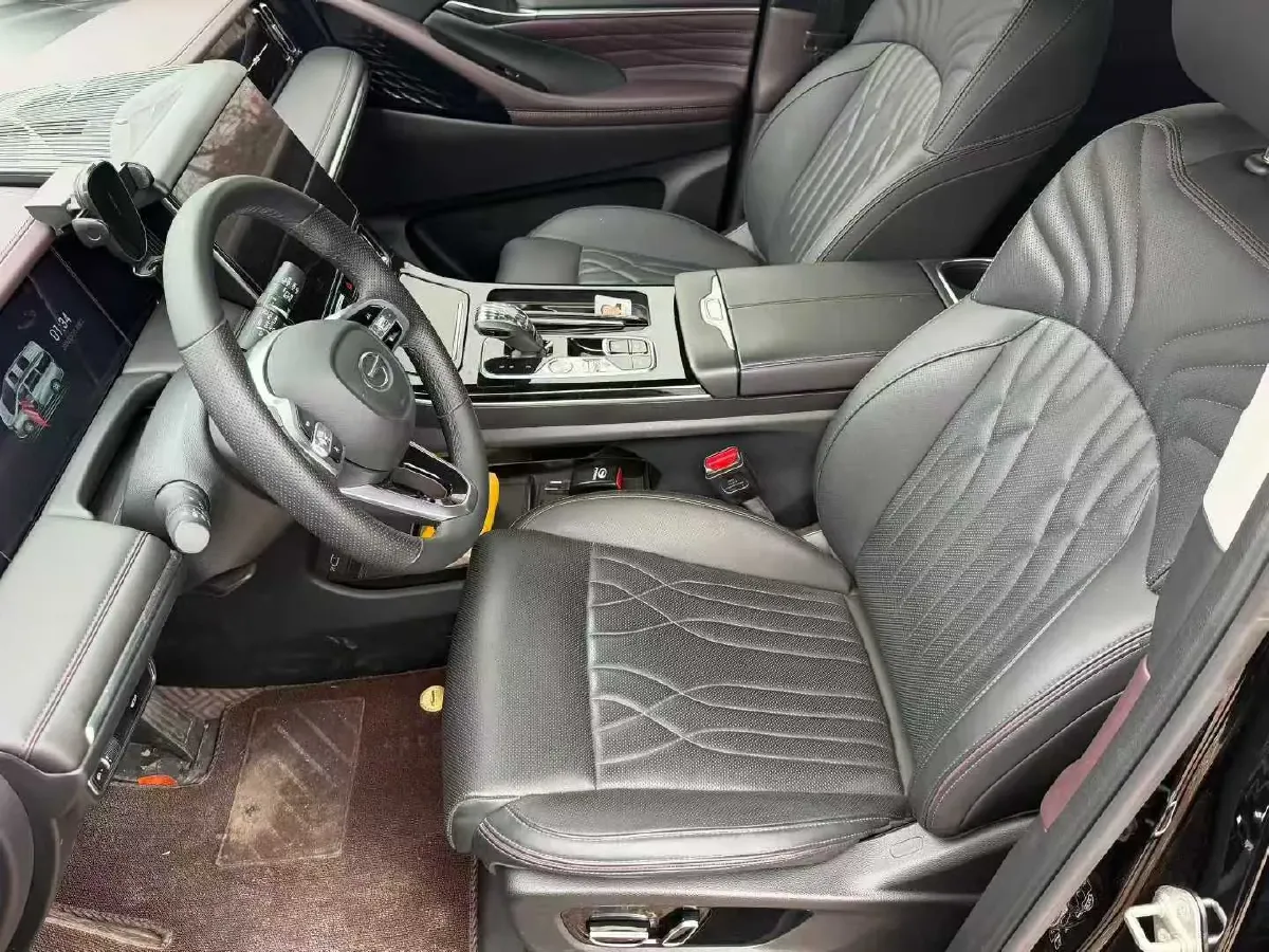 2024 GAC Trumpchi M8 2.0T 252HP L4 8AT,autocango,china used car exporter,china ev exporter,chinese used car exporter,chinese used ev exporter