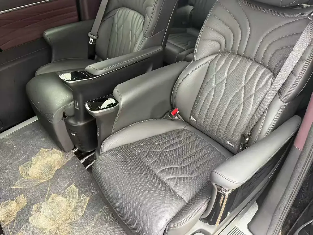 2024 GAC Trumpchi M8 2.0T 252HP L4 8AT,autocango,china used car exporter,china ev exporter,chinese used car exporter,chinese used ev exporter