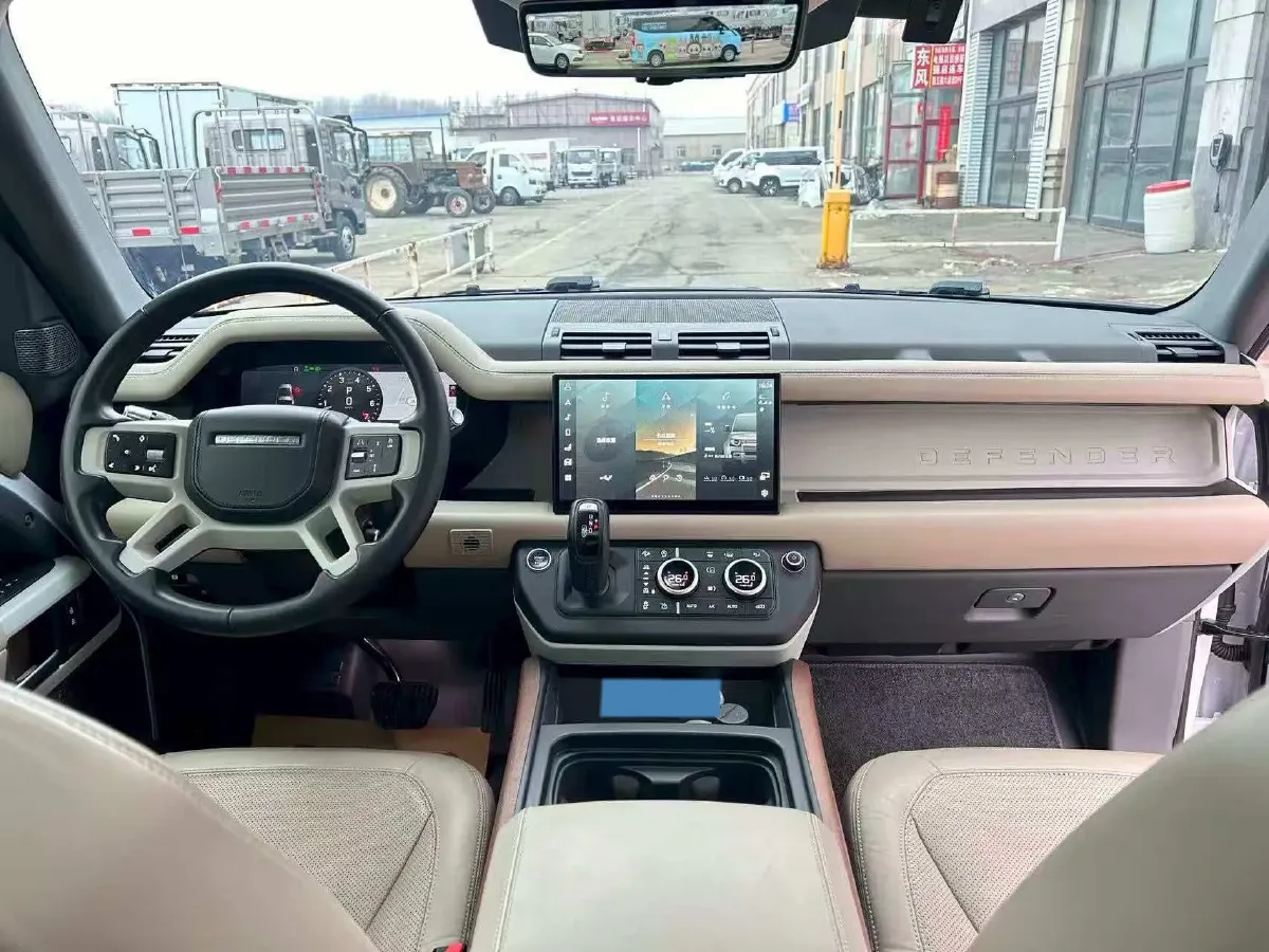 2022 Land Rover Defender 2.0T 300HP L4 8AT,autocango,china used car exporter,china ev exporter,chinese used car exporter,chinese used ev exporter