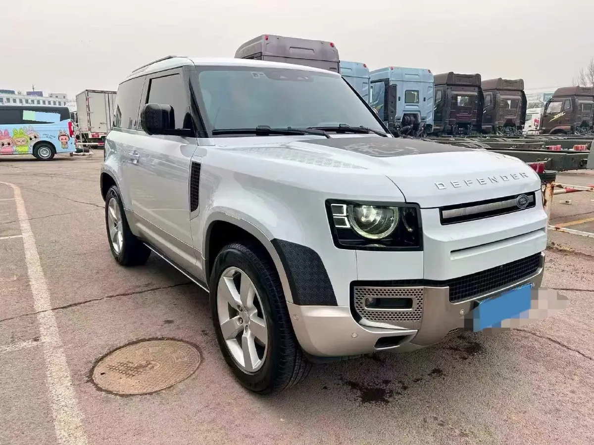 2022 Land Rover Defender 2.0T 300HP L4 8AT,autocango,china used car exporter,china ev exporter,chinese used car exporter,chinese used ev exporter