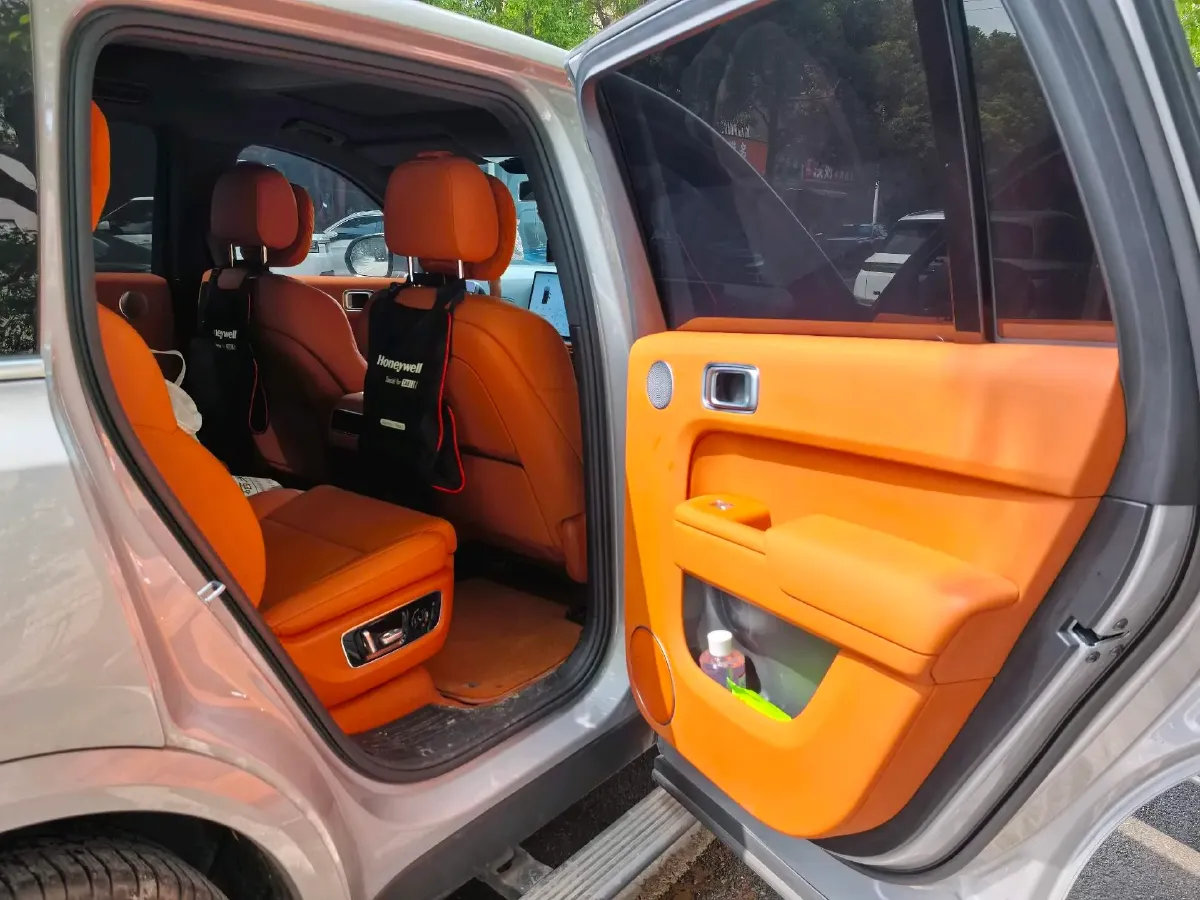 2024 Li L9 Range Extended 154HP REEV 52.3KWH,autocango,china used car exporter,china ev exporter,chinese used car exporter,chinese used ev exporter