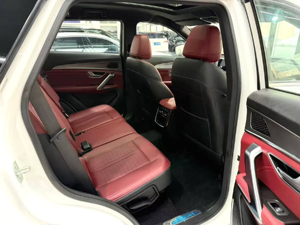2025 Jetour X70 Plus 1.5T 156HP L4 6DCT,autocango,china used car exporter,china ev exporter,chinese used car exporter,chinese used ev exporter