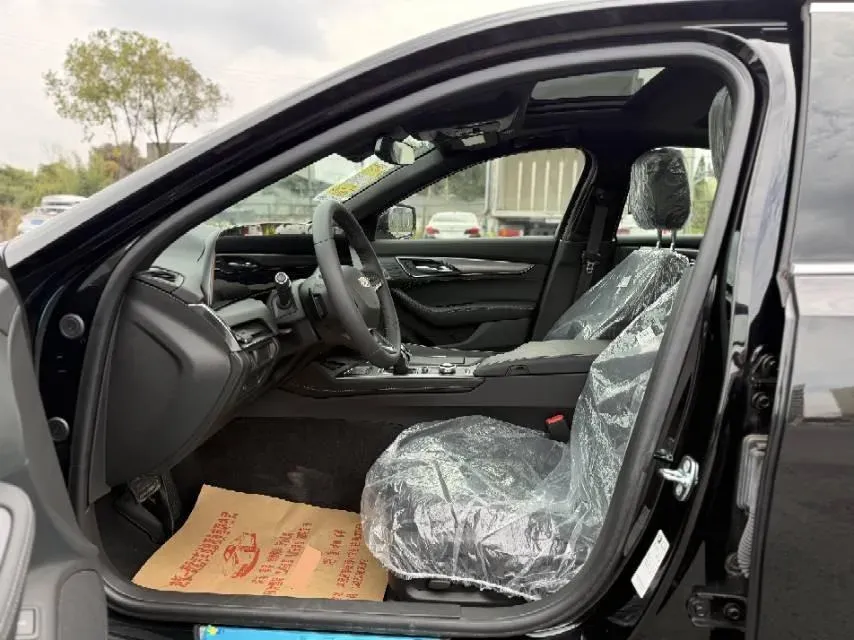 2024 Cadillac CT5 2.0T 237HP L4 10AT,autocango,china used car exporter,china ev exporter,chinese used car exporter,chinese used ev exporter