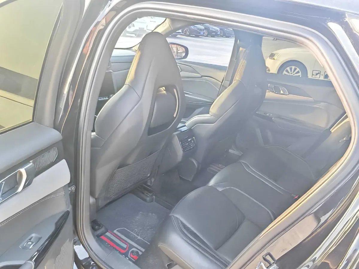 2022 LYNK&CO 03 2.0T 190HP L4 7DCT,autocango,china used car exporter,china ev exporter,chinese used car exporter,chinese used ev exporter