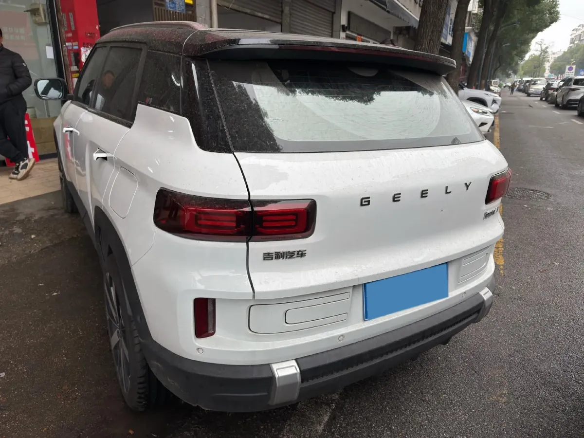 2023 Geely ICON 1.5T 181HP L4 7DCT,autocango,china used car exporter,china ev exporter,chinese used car exporter,chinese used ev exporter