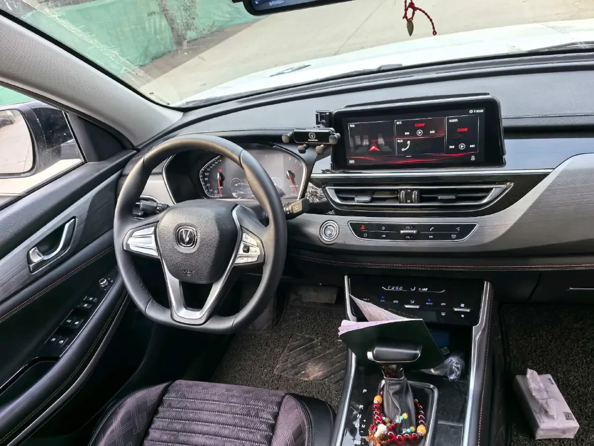 2021 ChangAn CS75 1.5T 178HP L4 7DCT,autocango,china used car exporter,china ev exporter,chinese used car exporter,chinese used ev exporter