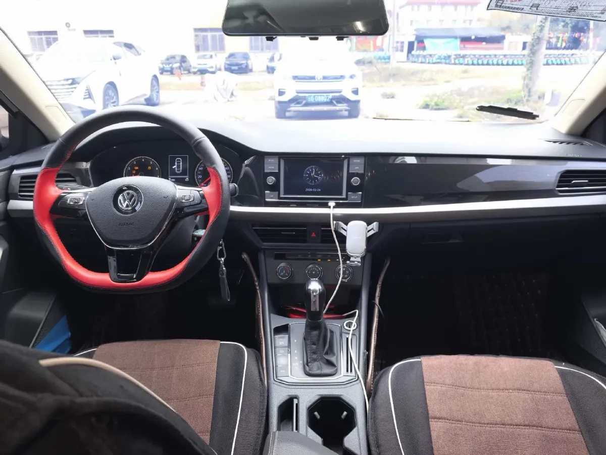 2018 Skoda Karoq 1.4T 150HP L4 7DCT,autocango,china used car exporter,china ev exporter,chinese used car exporter,chinese used ev exporter