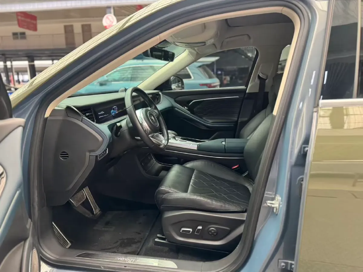 2021 Voyah FREE Range Extended 109HP REEV 33KWH,autocango,china used car exporter,china ev exporter,chinese used car exporter,chinese used ev exporter