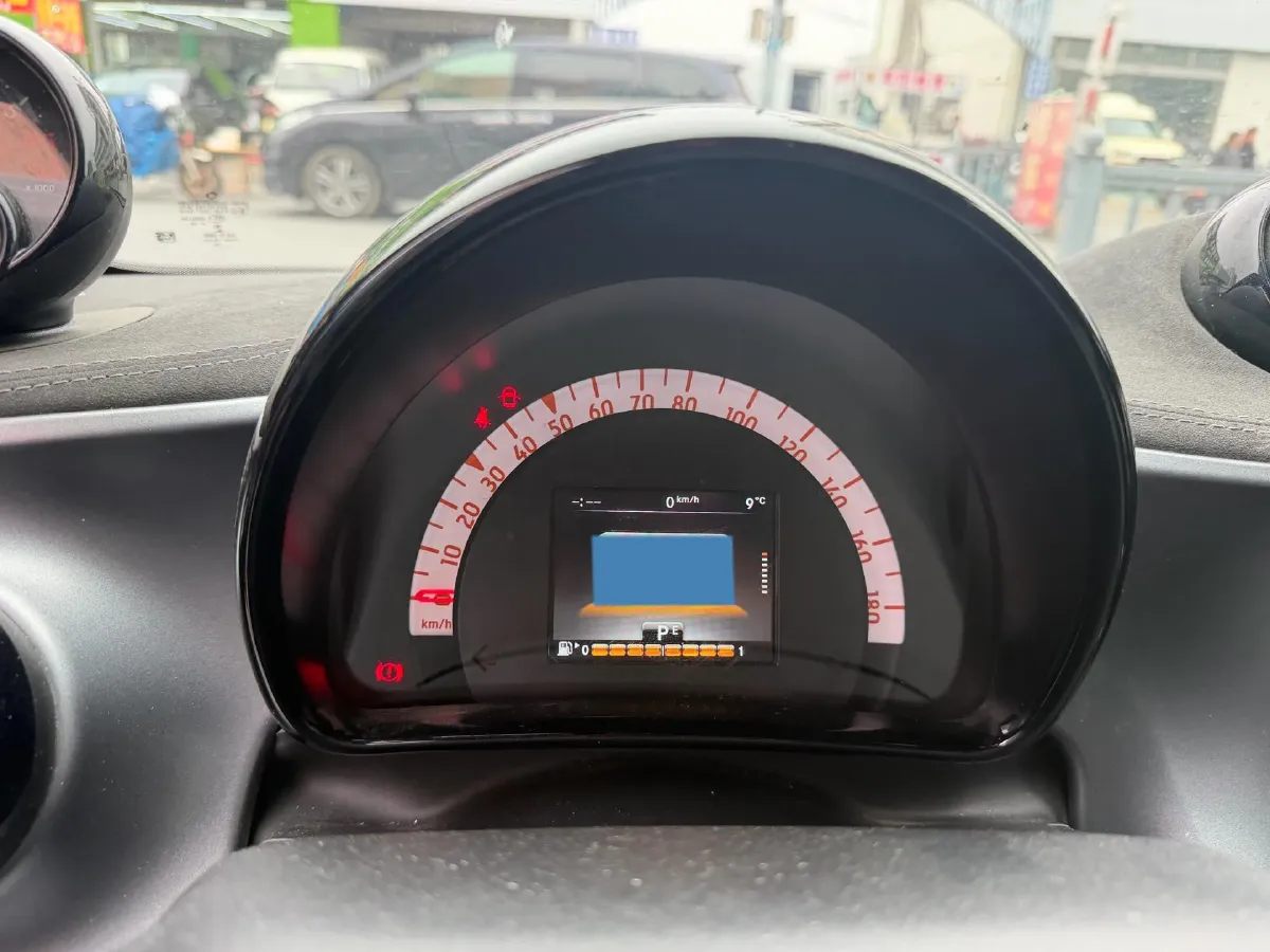 2019 Smart smart fortwo 0.9T 90HP L3 6DCT,autocango,china used car exporter,china ev exporter,chinese used car exporter,chinese used ev exporter
