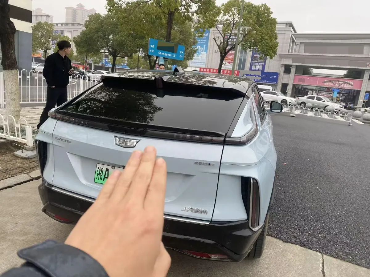 2022 Cadillac IQ Lyriq BEV 95.7KWH,autocango,china used car exporter,china ev exporter,chinese used car exporter,chinese used ev exporter