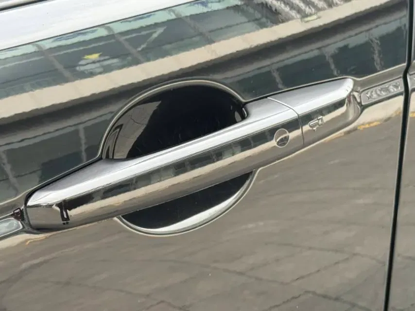 2024 Land Rover Discovery Sport 2.0T 249HP L4 9AT,autocango,china used car exporter,china ev exporter,chinese used car exporter,chinese used ev exporter