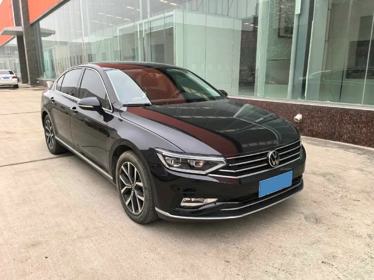 2020 Volkswagen Magotan 2.0T 186HP L4 7DCT,autocango,china used car exporter,china ev exporter,chinese used car exporter,chinese used ev exporter