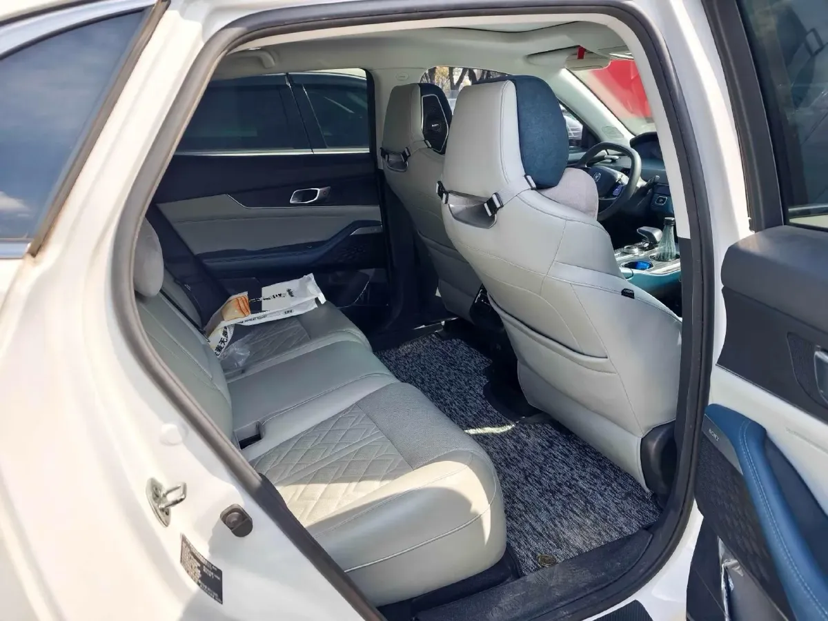 2022 Chevrolet Menlo BEV 61.1KWH,autocango,china used car exporter,china ev exporter,chinese used car exporter,chinese used ev exporter