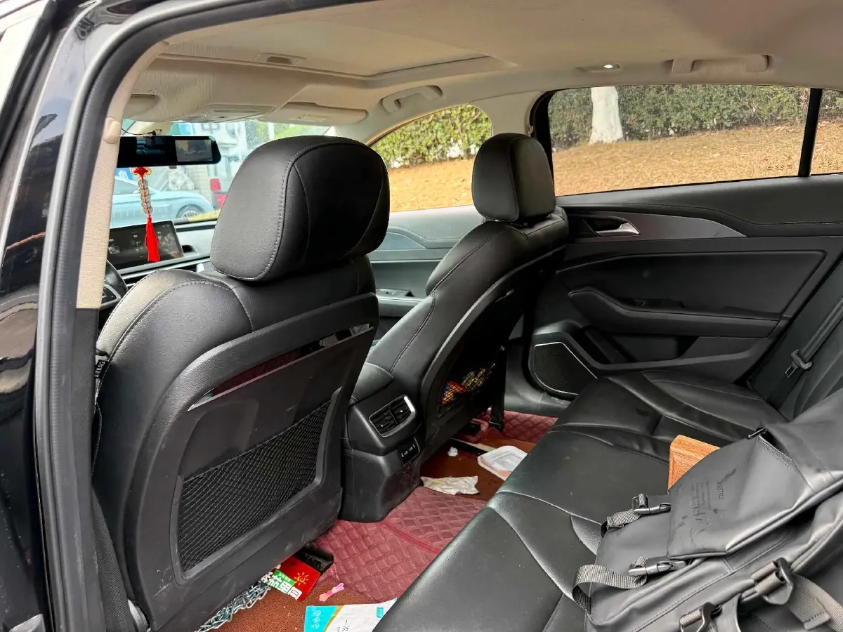 2022 HongQi H5 1.5T 169HP L4 7DCT,autocango,china used car exporter,china ev exporter,chinese used car exporter,chinese used ev exporter