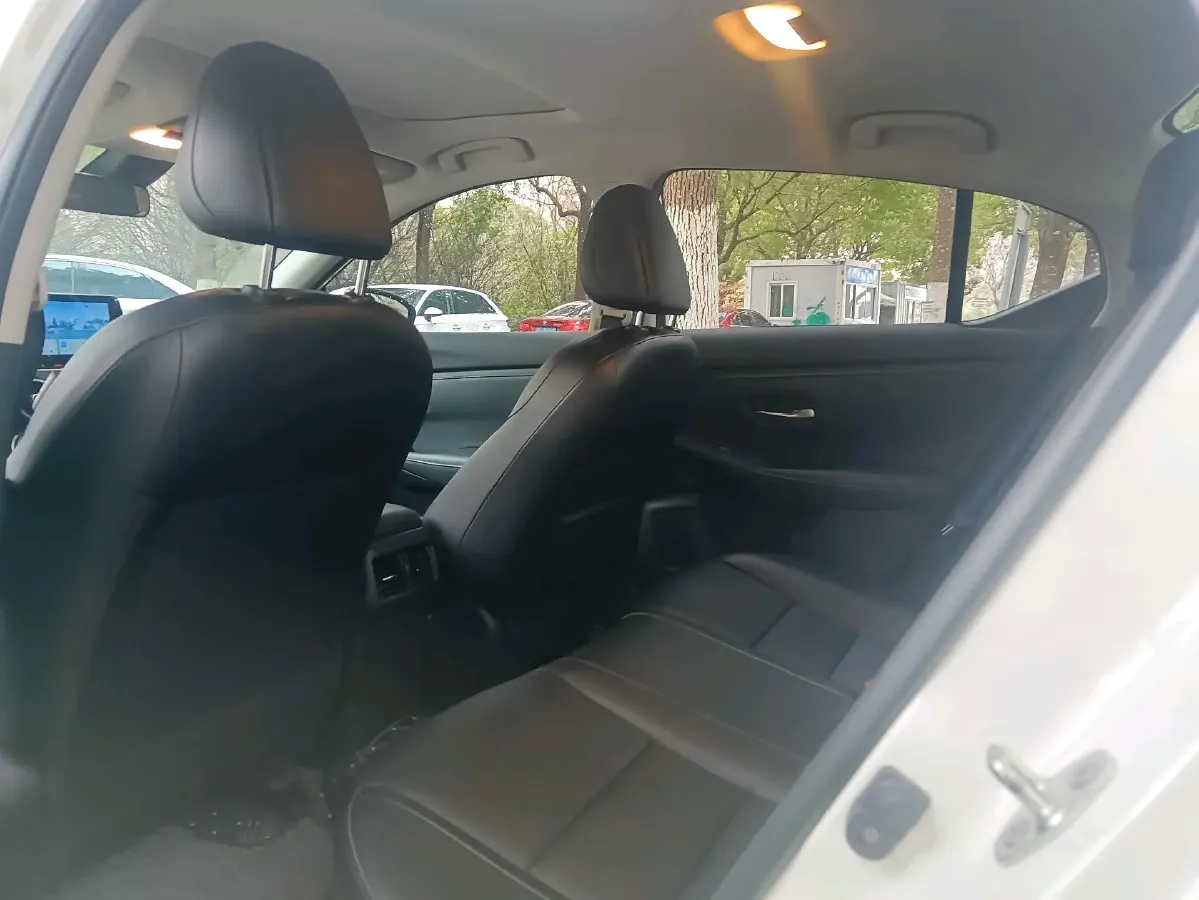 2021 Nissan Sylphy 1.6L 135HP L4 CVT,autocango,china used car exporter,china ev exporter,chinese used car exporter,chinese used ev exporter