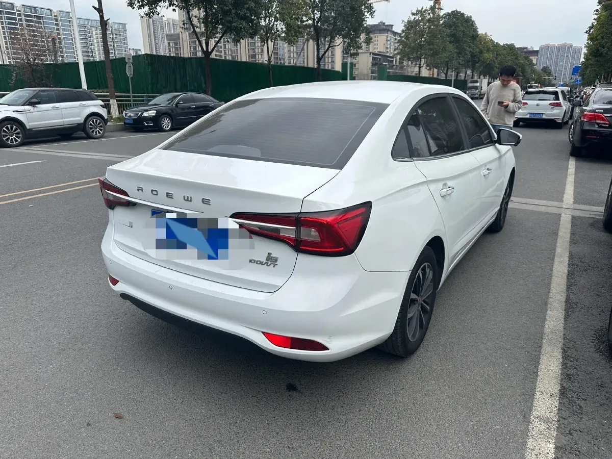 2020 Roewe i5 1.5L 120HP L4 CVT,autocango,china used car exporter,china ev exporter,chinese used car exporter,chinese used ev exporter