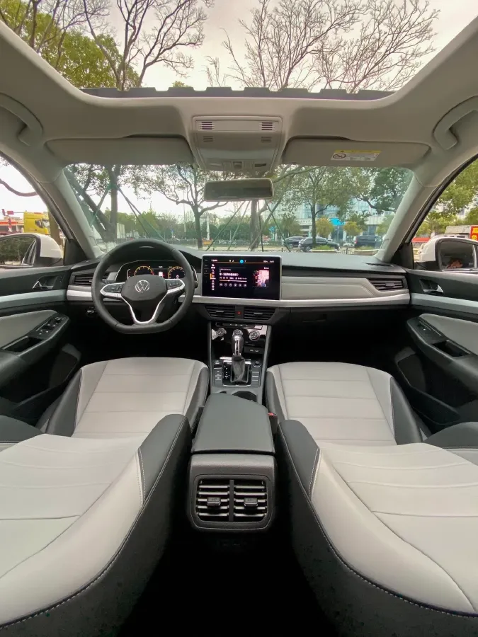 2025 Volkswagen Bora 1.2T 116HP L4 7DCT,autocango,china used car exporter,china ev exporter,chinese used car exporter,chinese used ev exporter